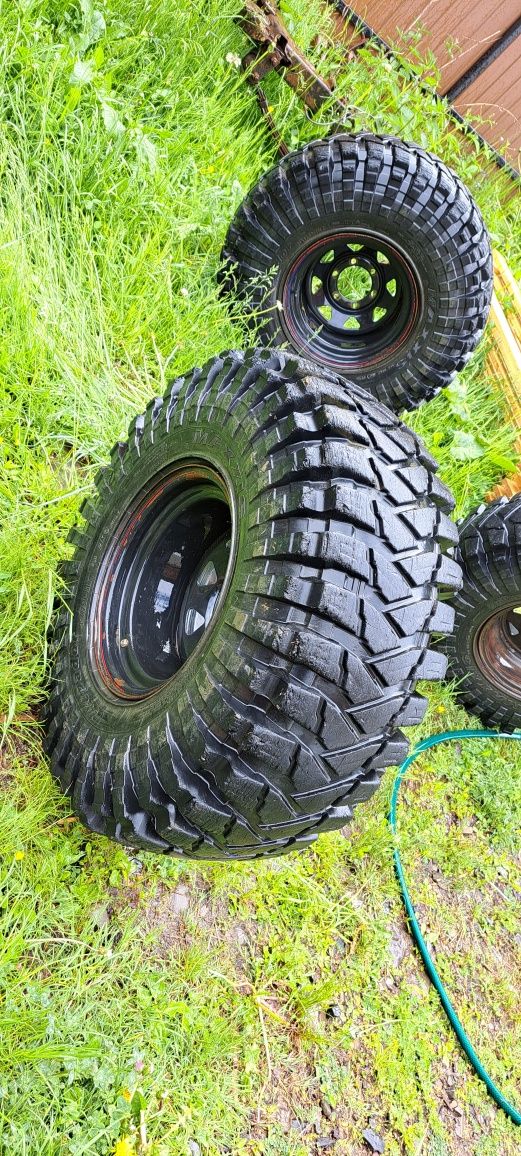 Trepador Maxxis m8060 35×12.5 r15 6×139.7