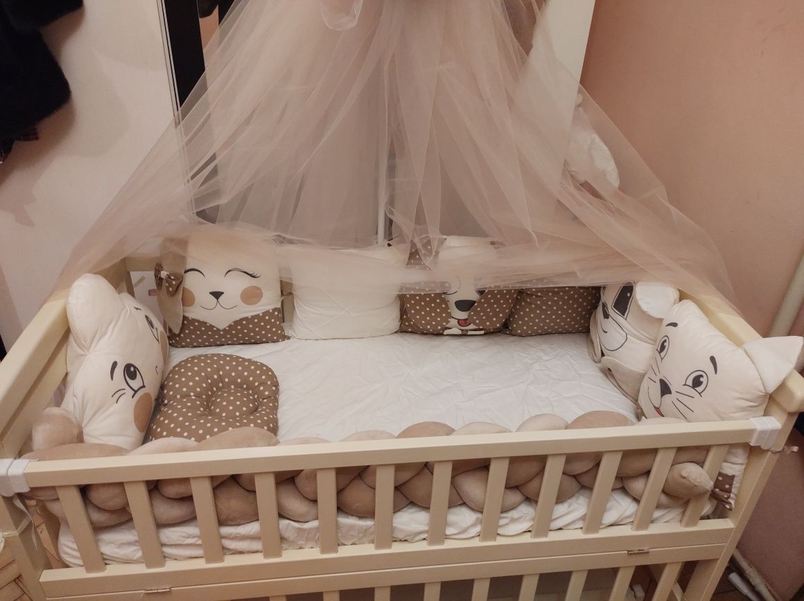 Детская кровать + ванна + кокан + матрас + одеяло и бортик
