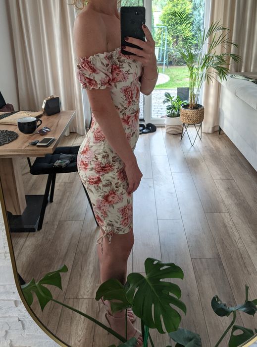 Sukienka w kwiaty hiszpanka bufki midi mini ze ściągaczem wesele