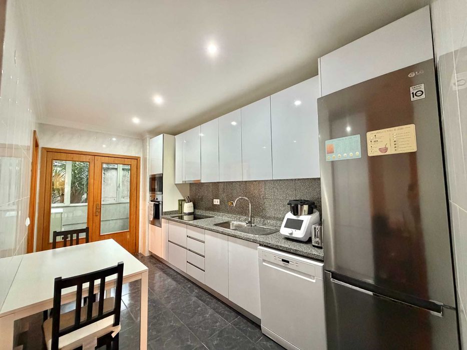 Apartamento T1+1 Canidelo