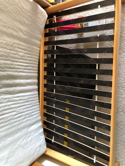 Łóżko z materacem 160x80 + pojemnik na pościel Ikea