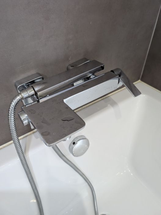 Banheira 180 com oferta torneira misturadora