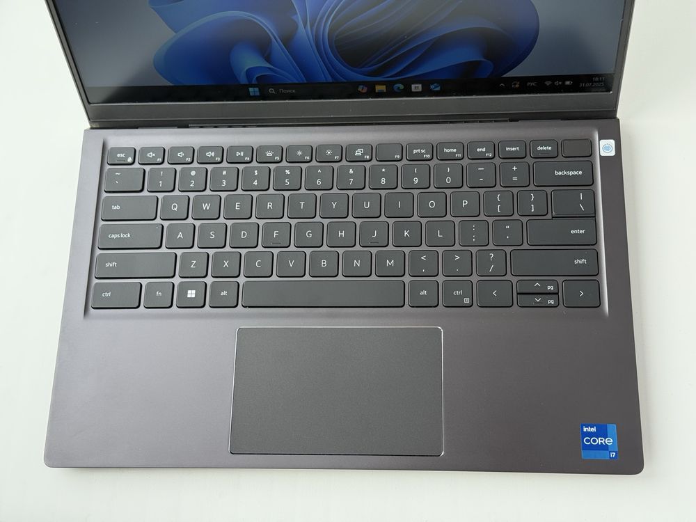 Dell Vostro 5410 / i7-11390H / 16GB RAM / 512GB SSD / 14” FHD