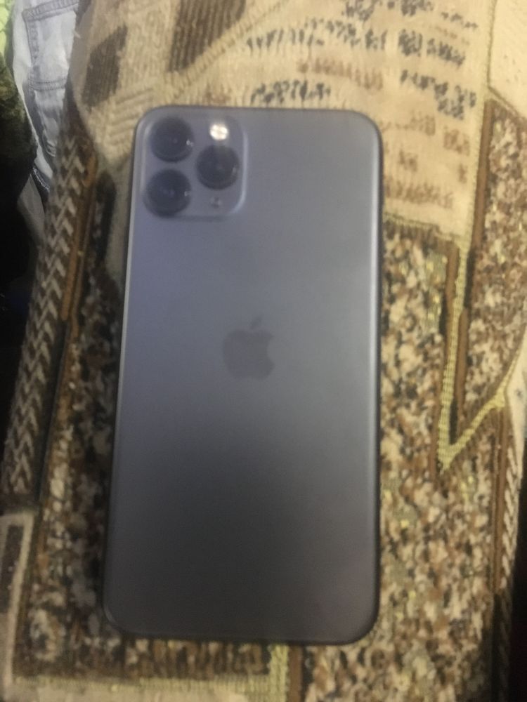 iPhone 11 Pro продам