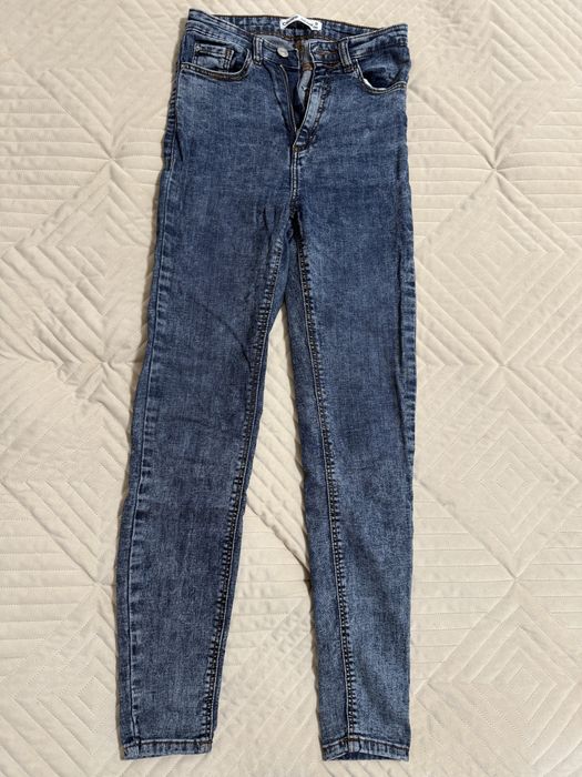 Spodnie jeansowe Cropp