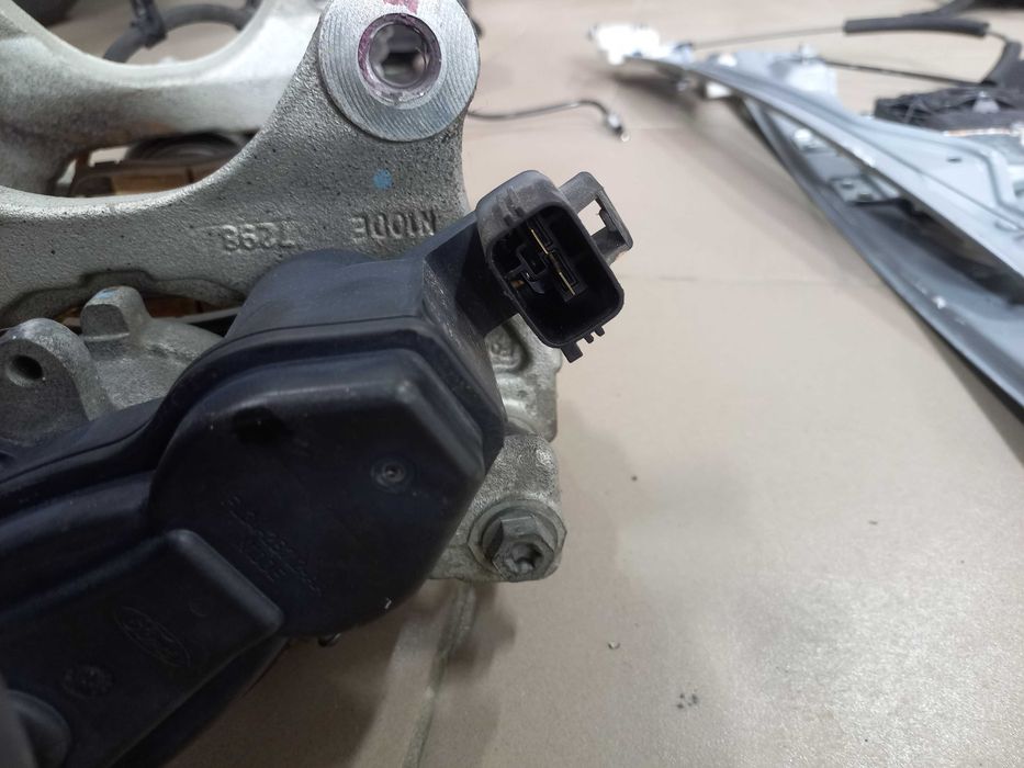 Супорт гальмівний задній Ford F-150 (2014-2018)