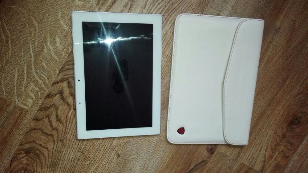 Tablet prestigo multipad4 -10cali (uszkodzony)