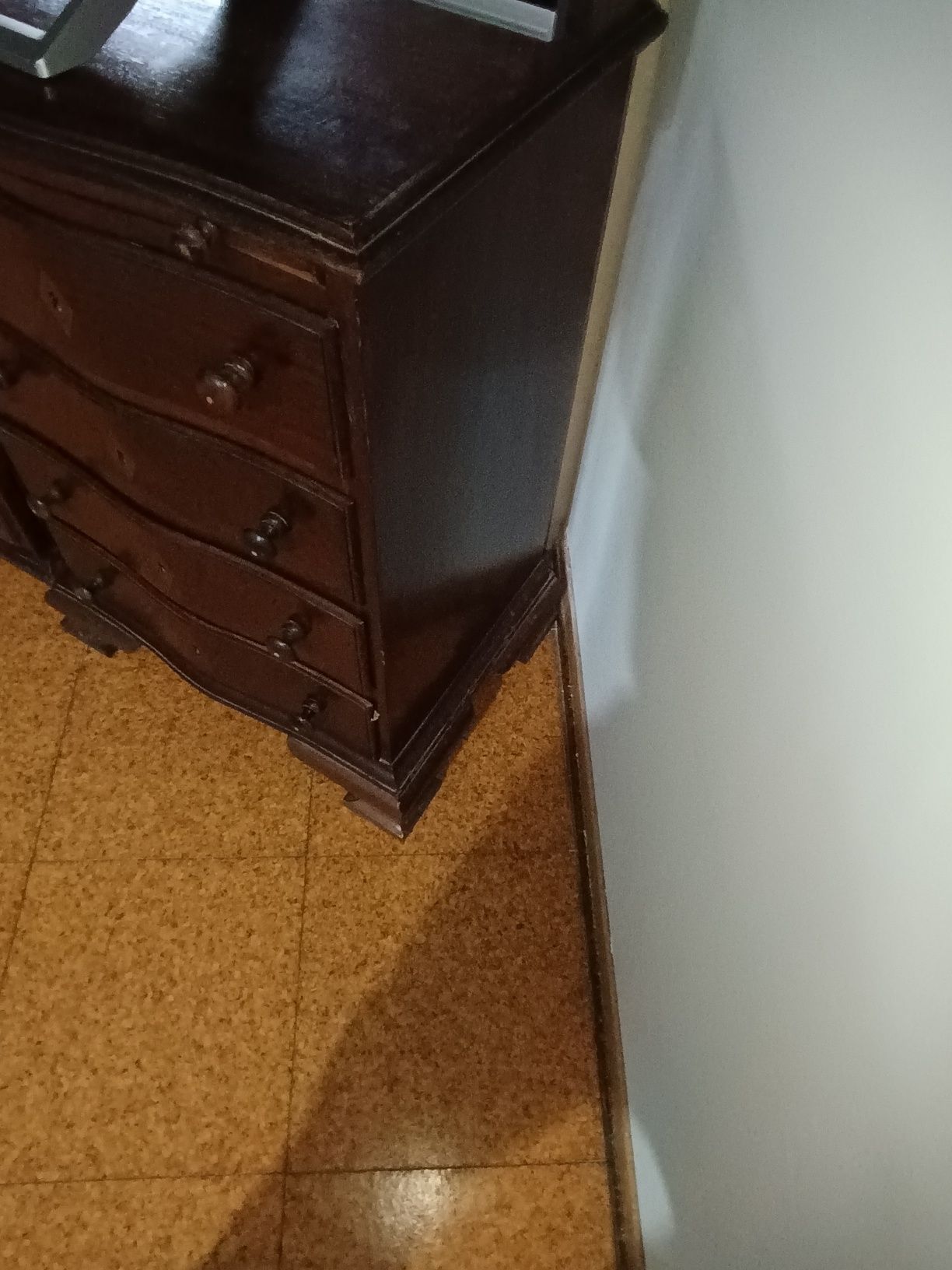 2 cómodas antigas