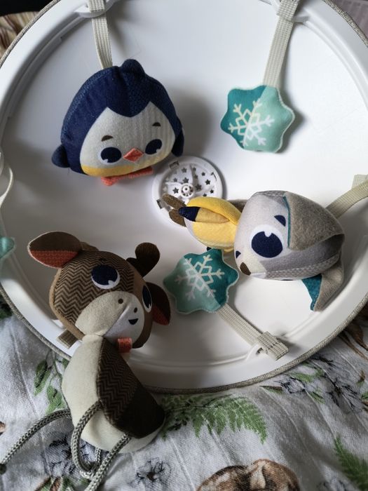 Karuzela Tiny Love nad łóżeczko dziecięce lub na półkę