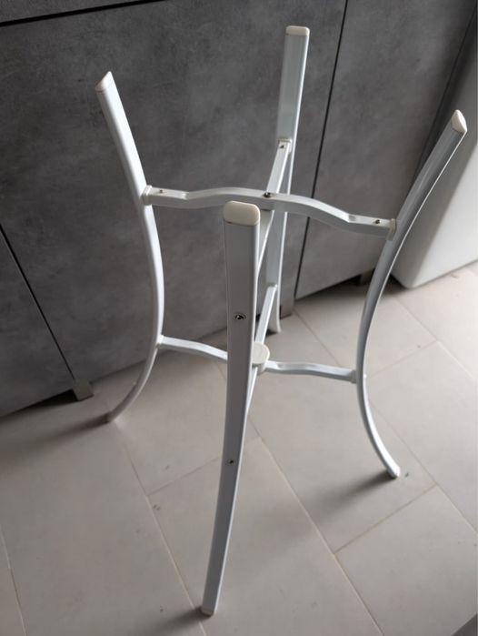 Banheira Shnuggle com suporte como nova