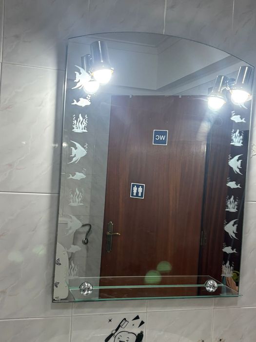 Espelho wc  com luz incorporada