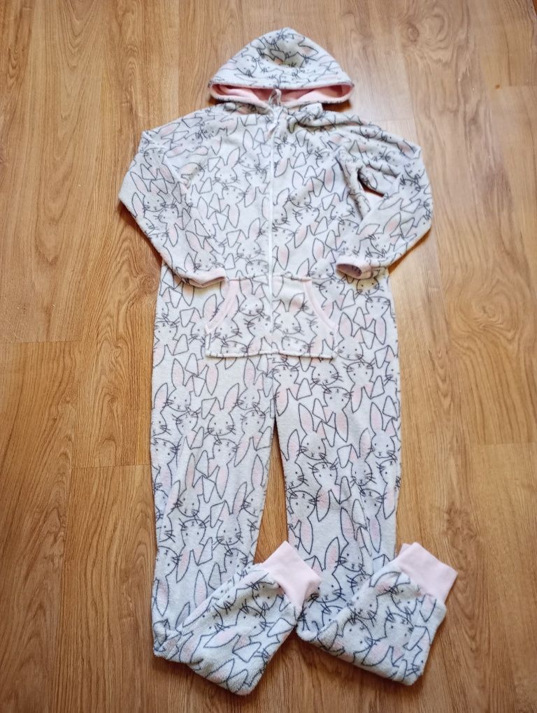 Piżama kombinezon w króliki onesie