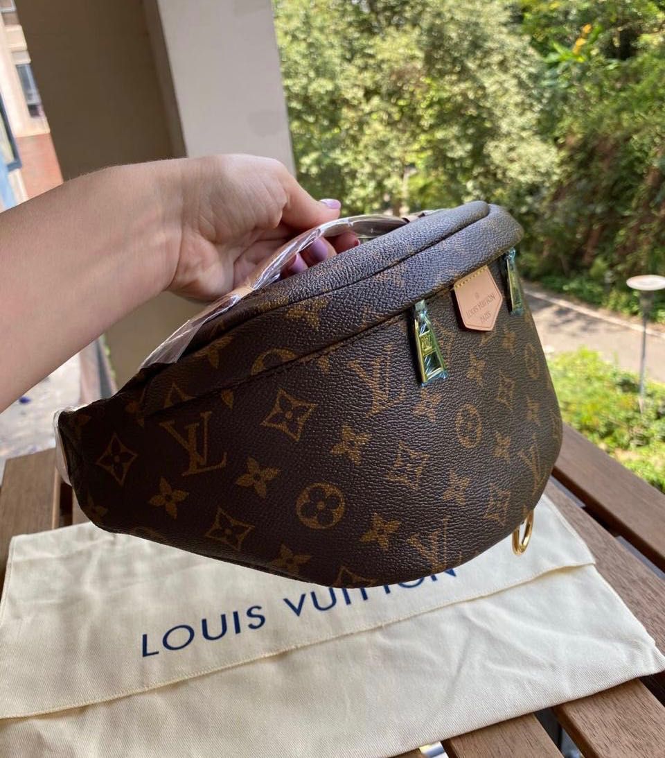 Сумка Louis Vuitton, поясная сумка