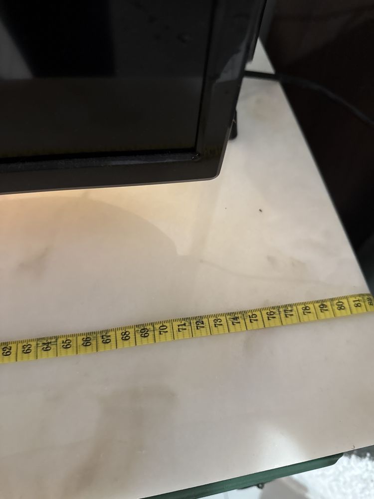 Tv led 73 cm compri a foncionar bem com comando para despachar