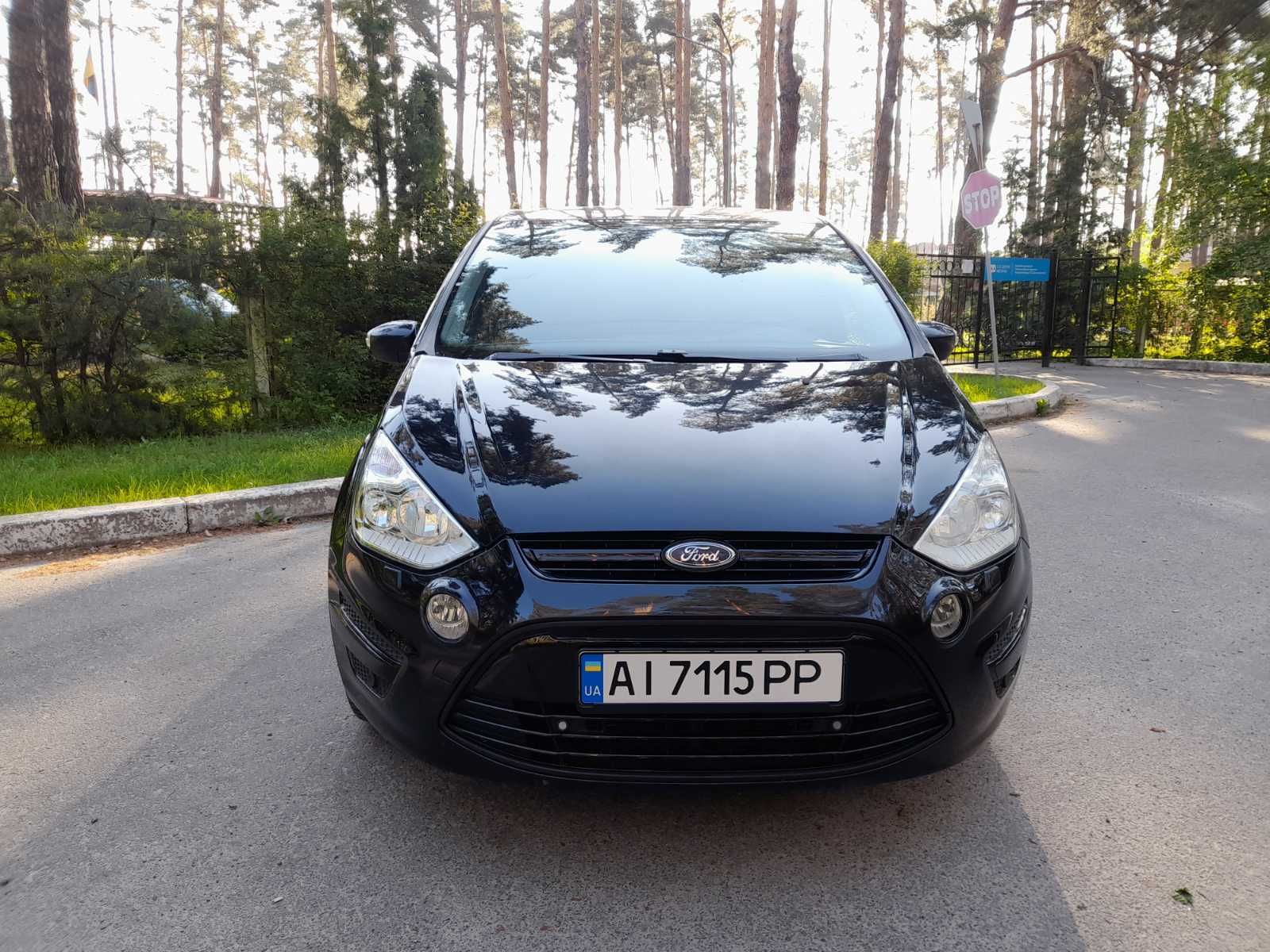 Ford S-MAX 2012. 7місць. 5л/100км. 900кг вантажу. Бездоганний стан.