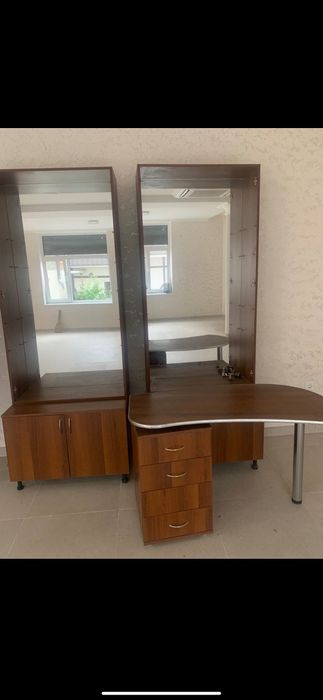 Продаю Серванти і стіл