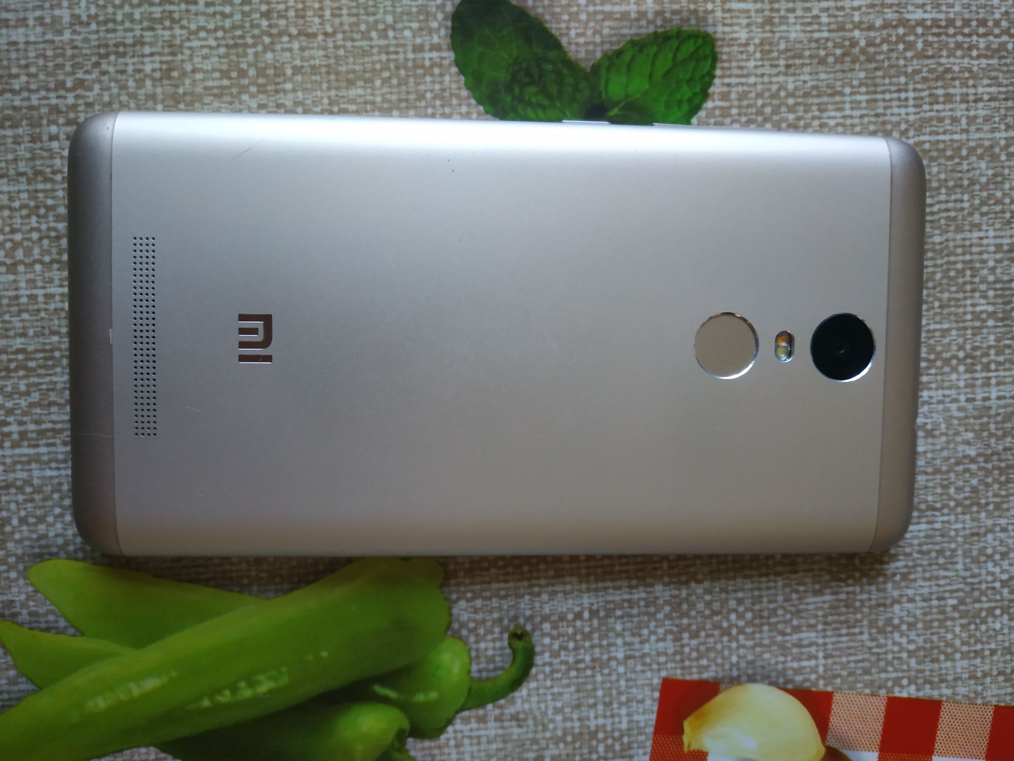 Xiaomi Redmi Note 3 память 3/32 GB 5,5 ЭКРАН 2 SIM