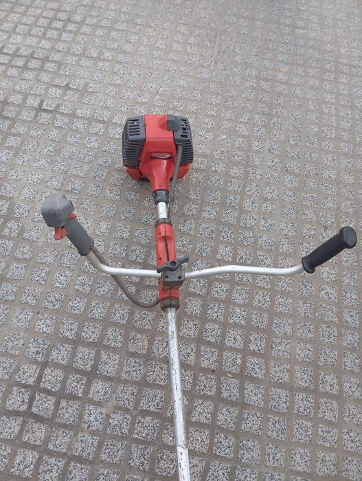 Roçadora efco 8400