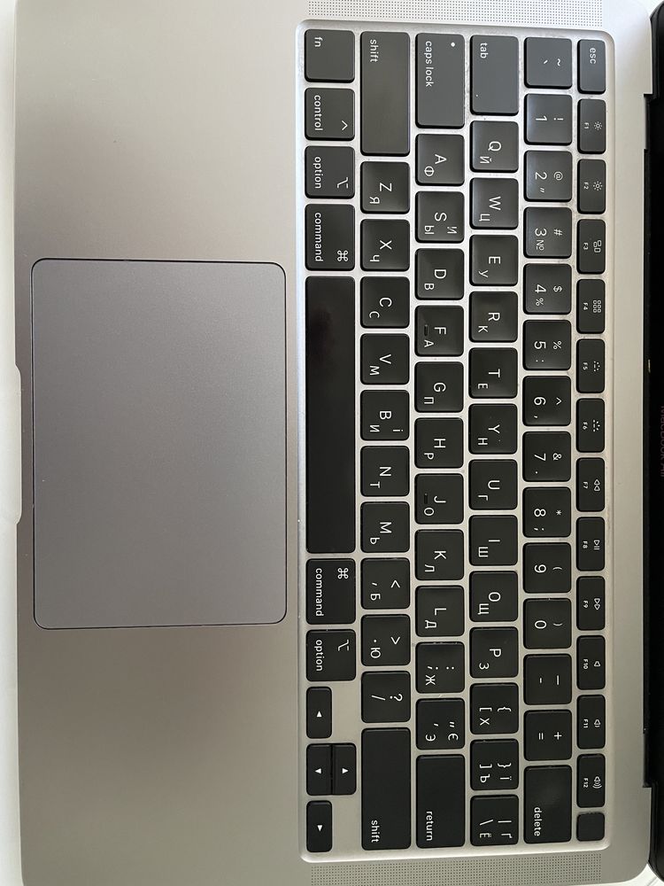 Macbook i3 13” 256 GB Оригінал Б/У