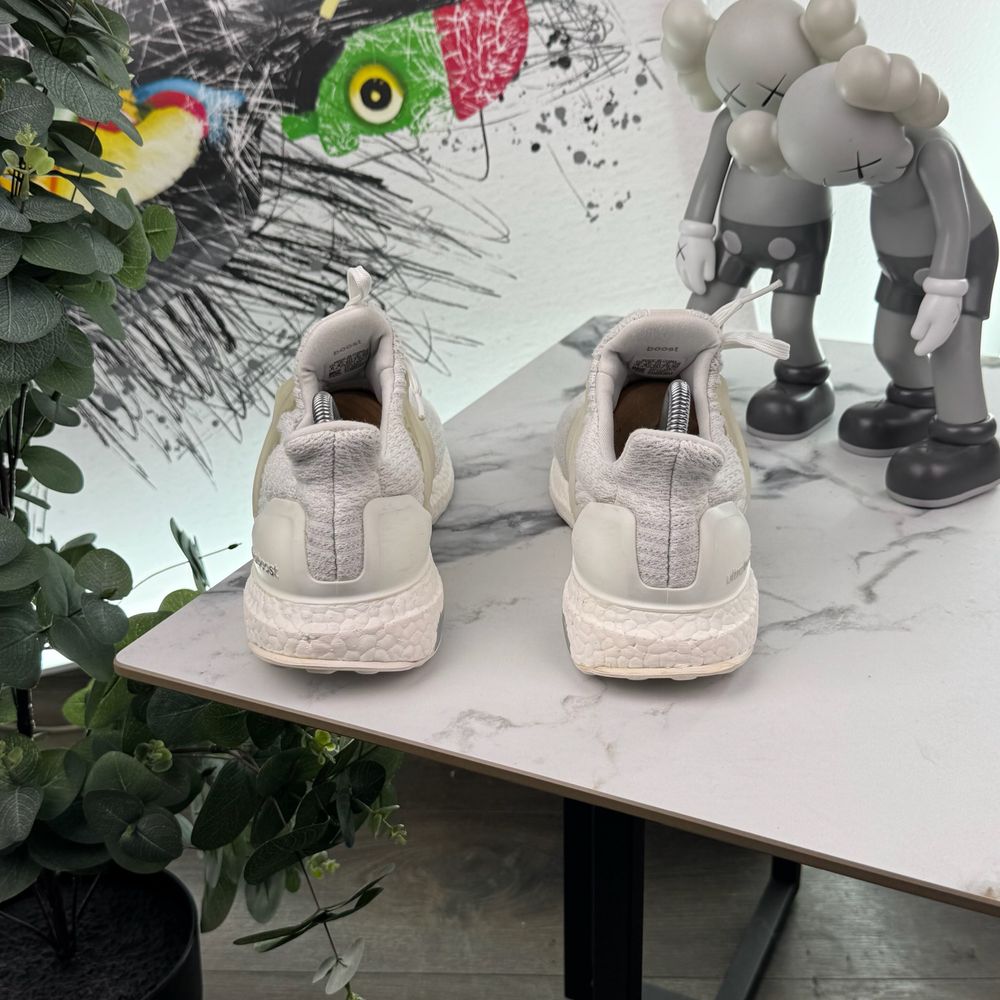 Кросівки Adidas Ultra Boost 42.5 розмір 2084