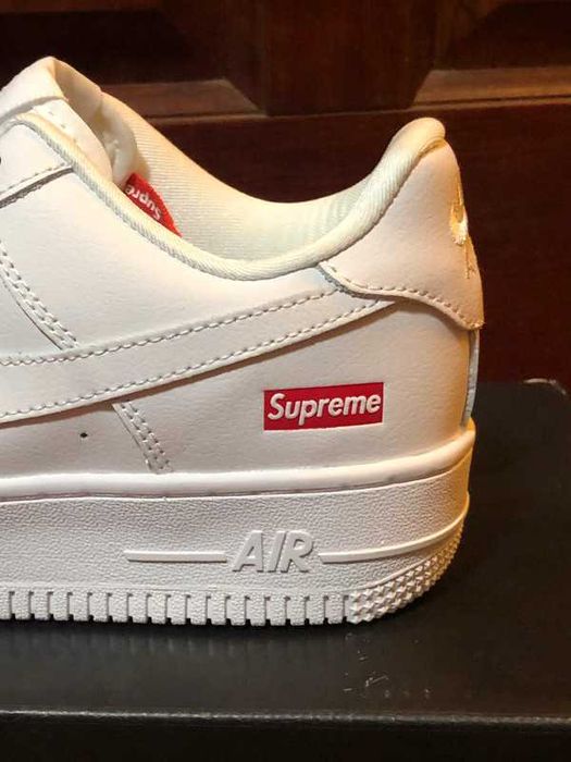 Buty meskie Trampk Nike Air Force 1 Low Supreme White R.43