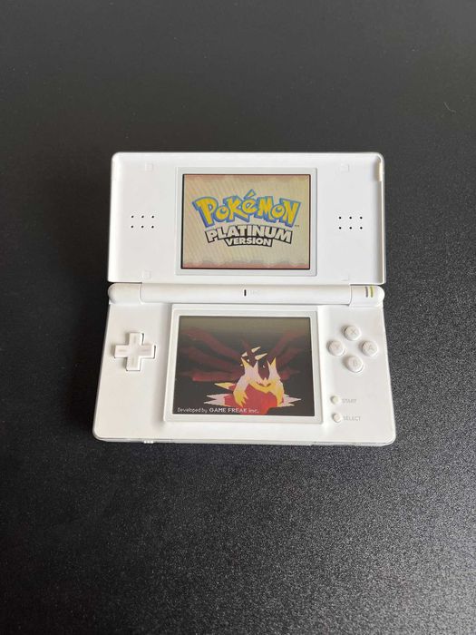 Nintendo DS Lite Branca com 80+ Jogos