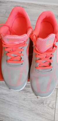 Buty nike rozmiar 38.5