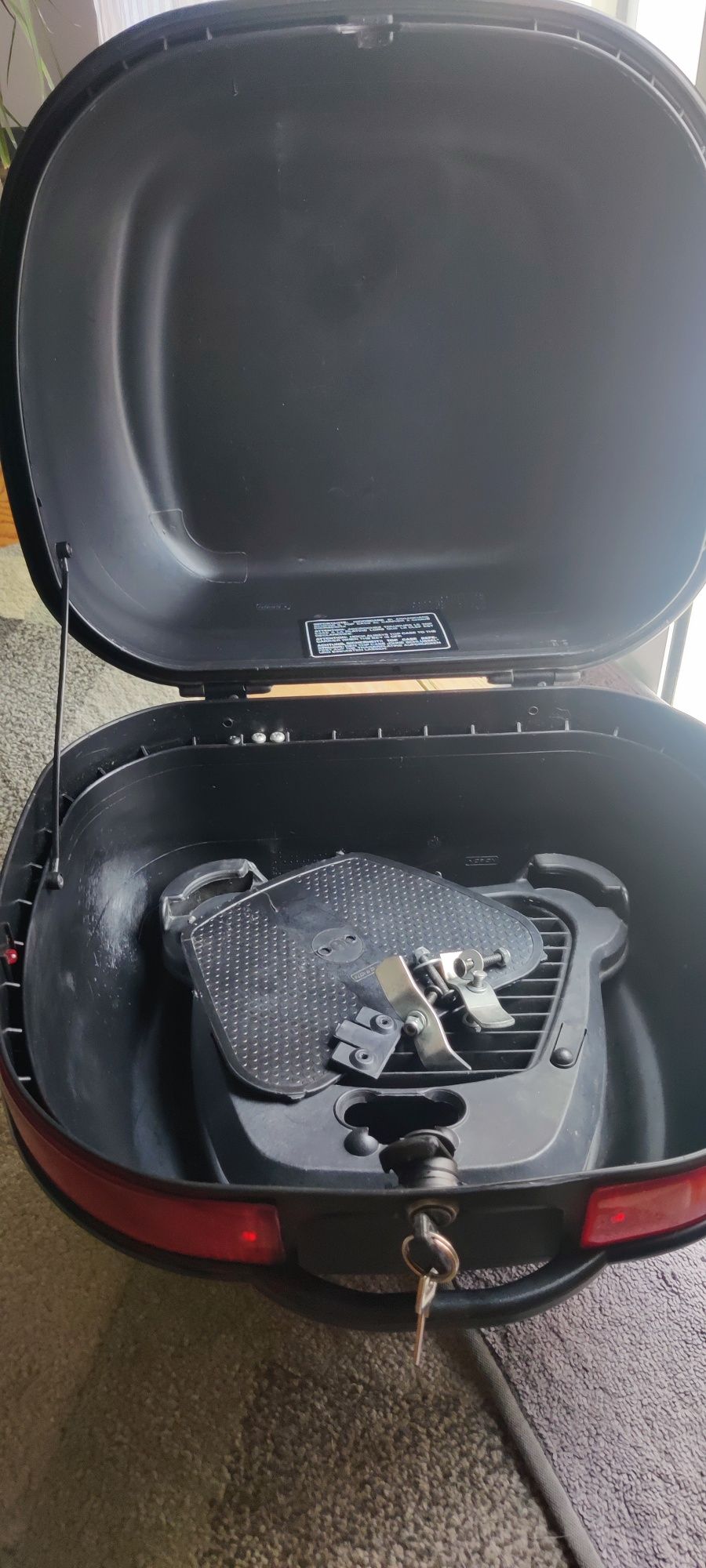 Top Case com espaço para um capacete