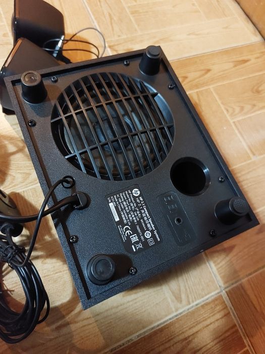 Sistema de Som HP (2 colunas + Subwoofer)