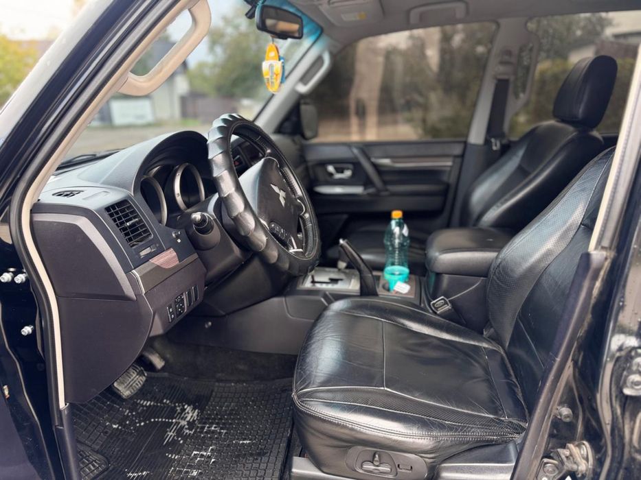 Mitsubishi Pajero Wagon