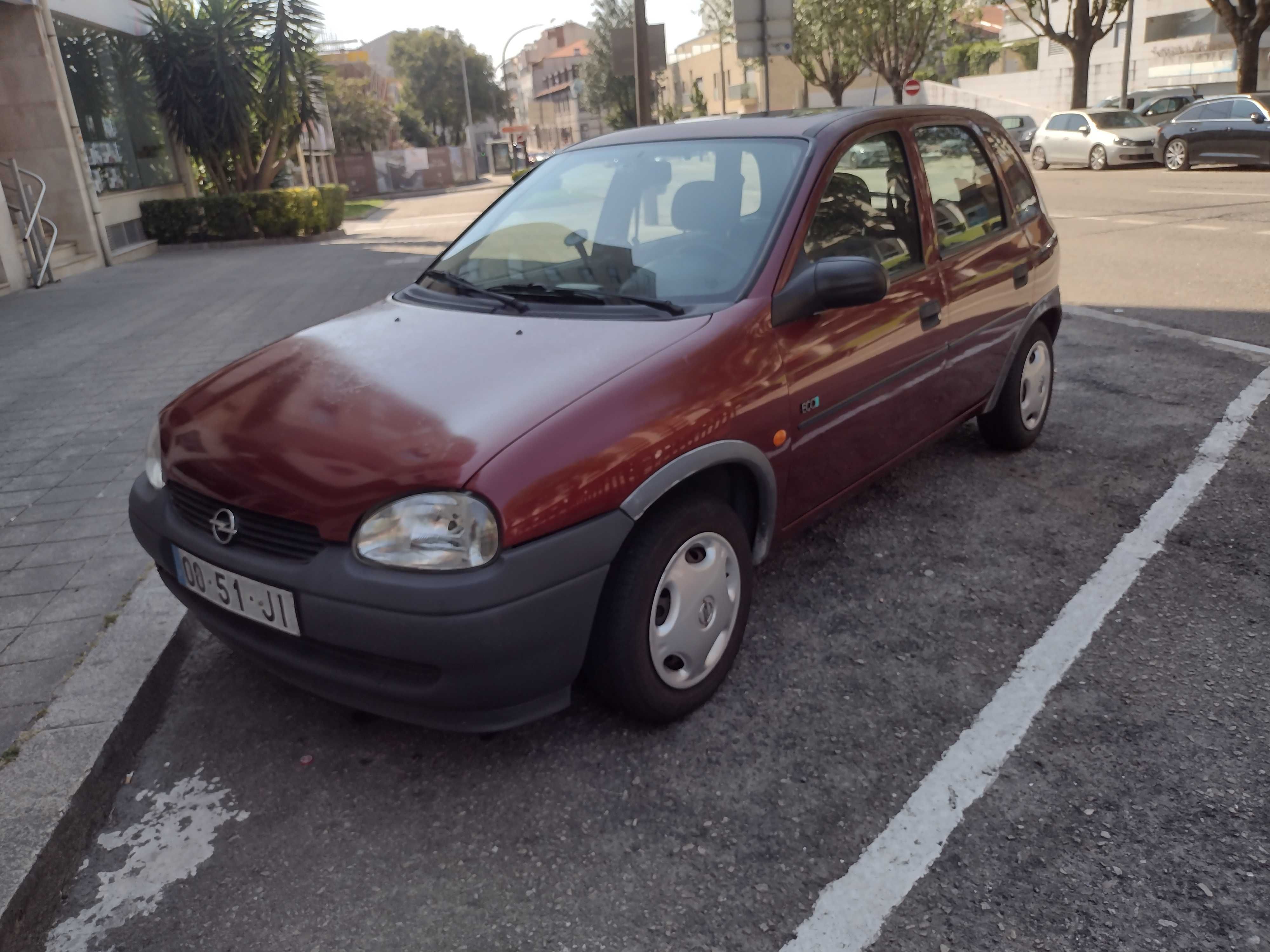 Opel Corsa Muito Econômico