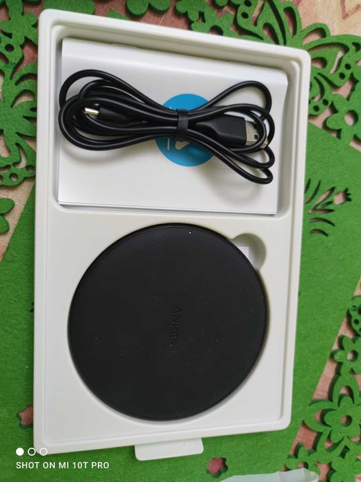 Ładowarka indukcyjna Qi Anker PowerWave PAD