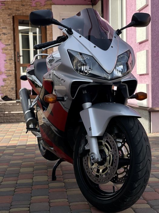 Honda cbr 600 f4i