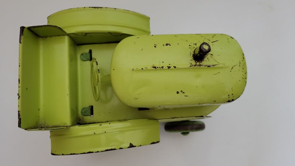 Трактор СССР металевий