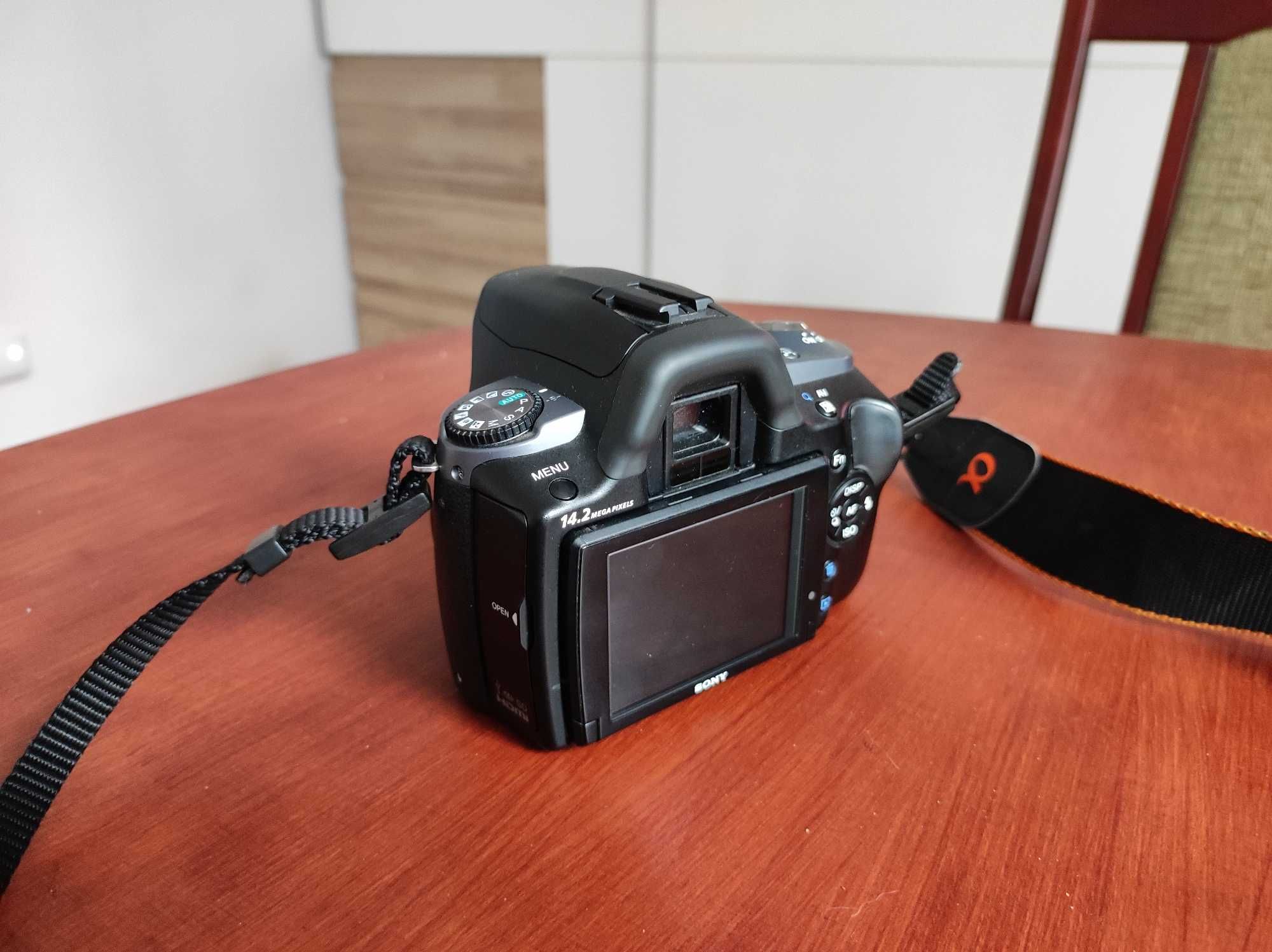 Aparat Sony Alpha DSLR-A380 stan dobry