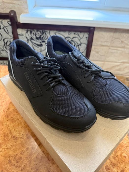 Взуття поліція 42, 44