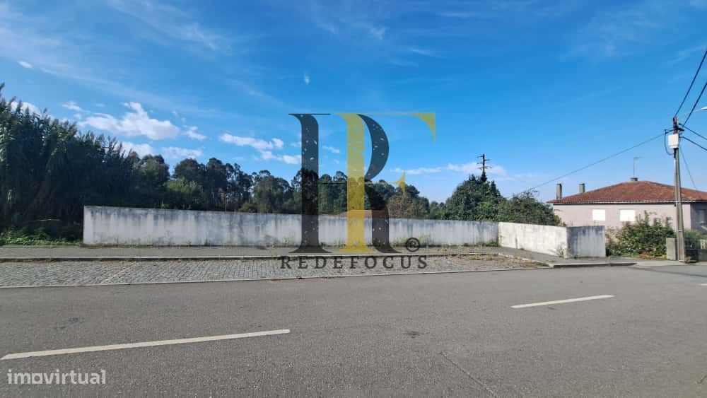 Terreno rústico com viabilidade de construção em São João de Ver