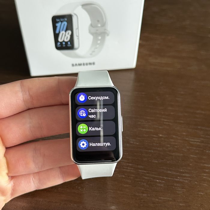 Смарт годинник Galaxy Fit3