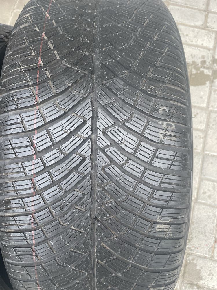 Шины зимние разноширокие 285/40/20 255/45/20 Pirelli Pzero Winter 2