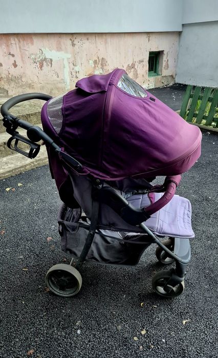 Прогулянкова коляска