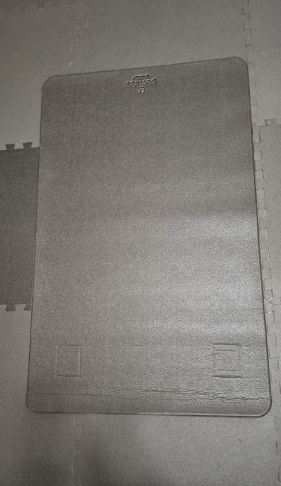 Tapete proteção para bicicleta estática 100 x 70cm marca Domyos