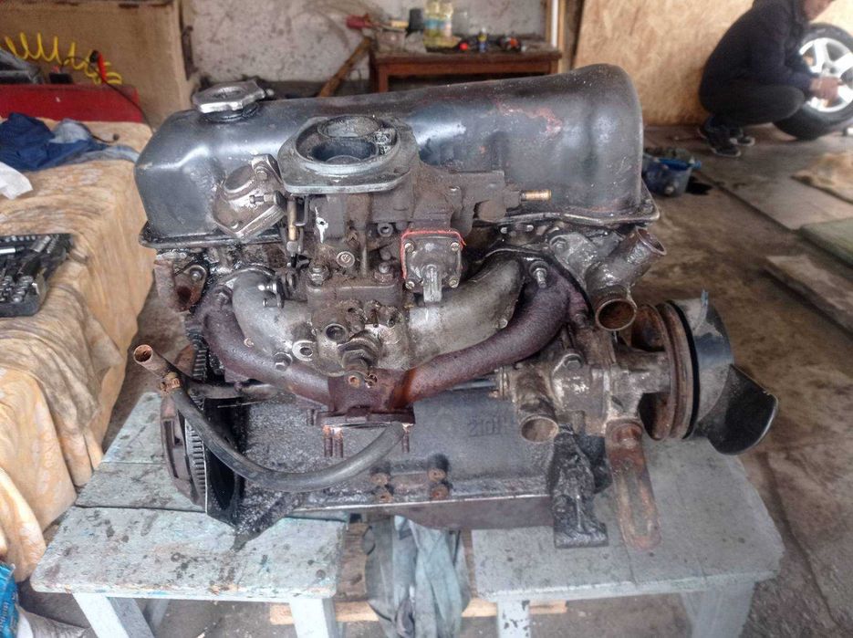 Продам двигуни ваз 21011