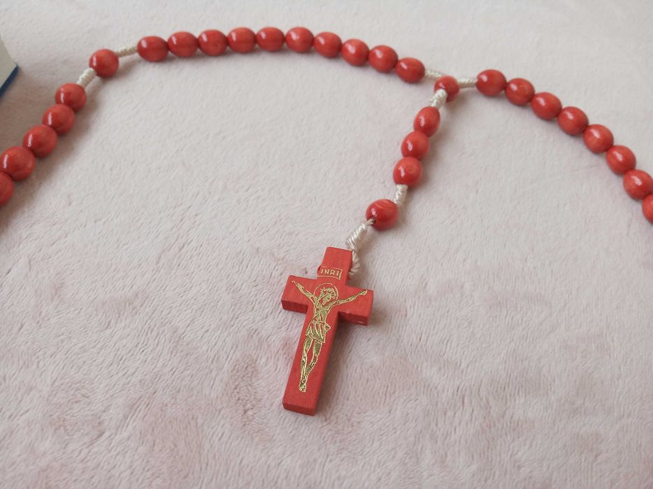 Zestaw dewocjonalia Różaniec i Pismo Święte