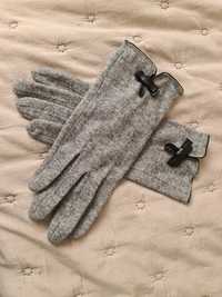 Rękawiczki szare smartphone kokardki