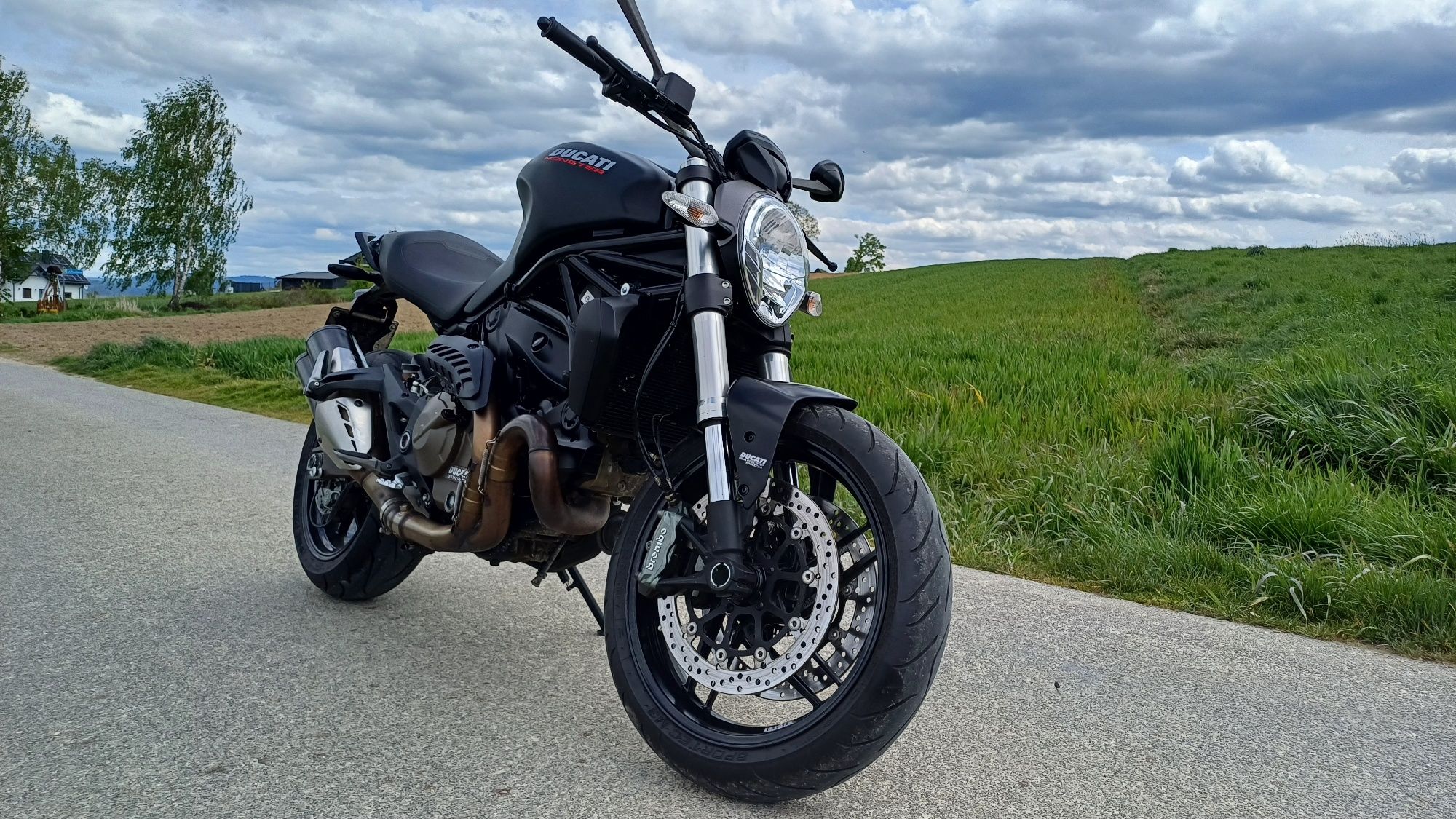 Ducati monster 821