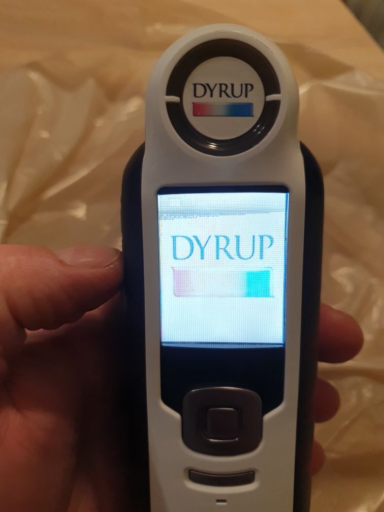 czytnik kolorow skaner Dyrup x-rite RM200