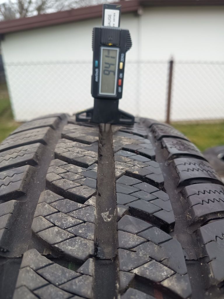 Continental VanWinter 2 225/75R16C z 2021r