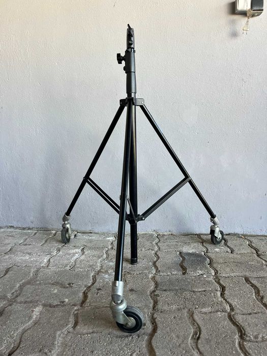 Tripé Multiblitz Air-cushioned C05BAC (alumínio, profissional)