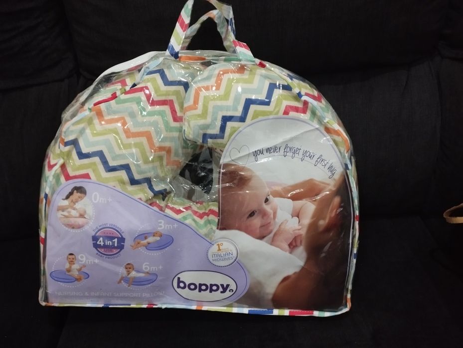 Almofada amamentação Boppy chicco em muito bom estado