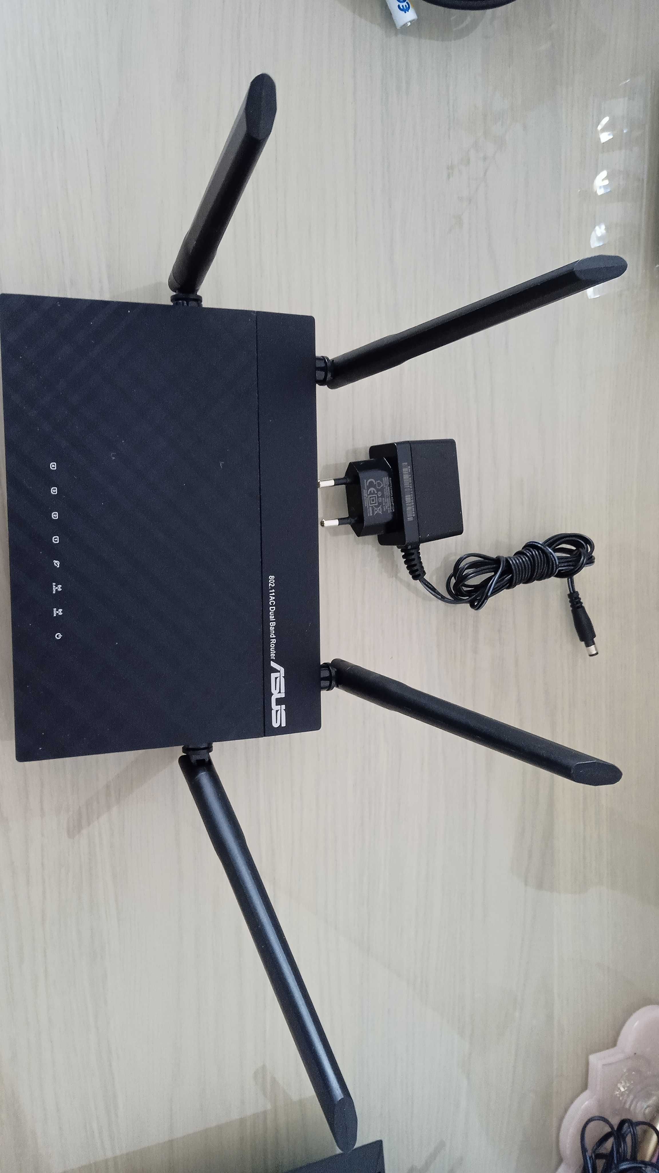 Router  Asus RT-AC750L